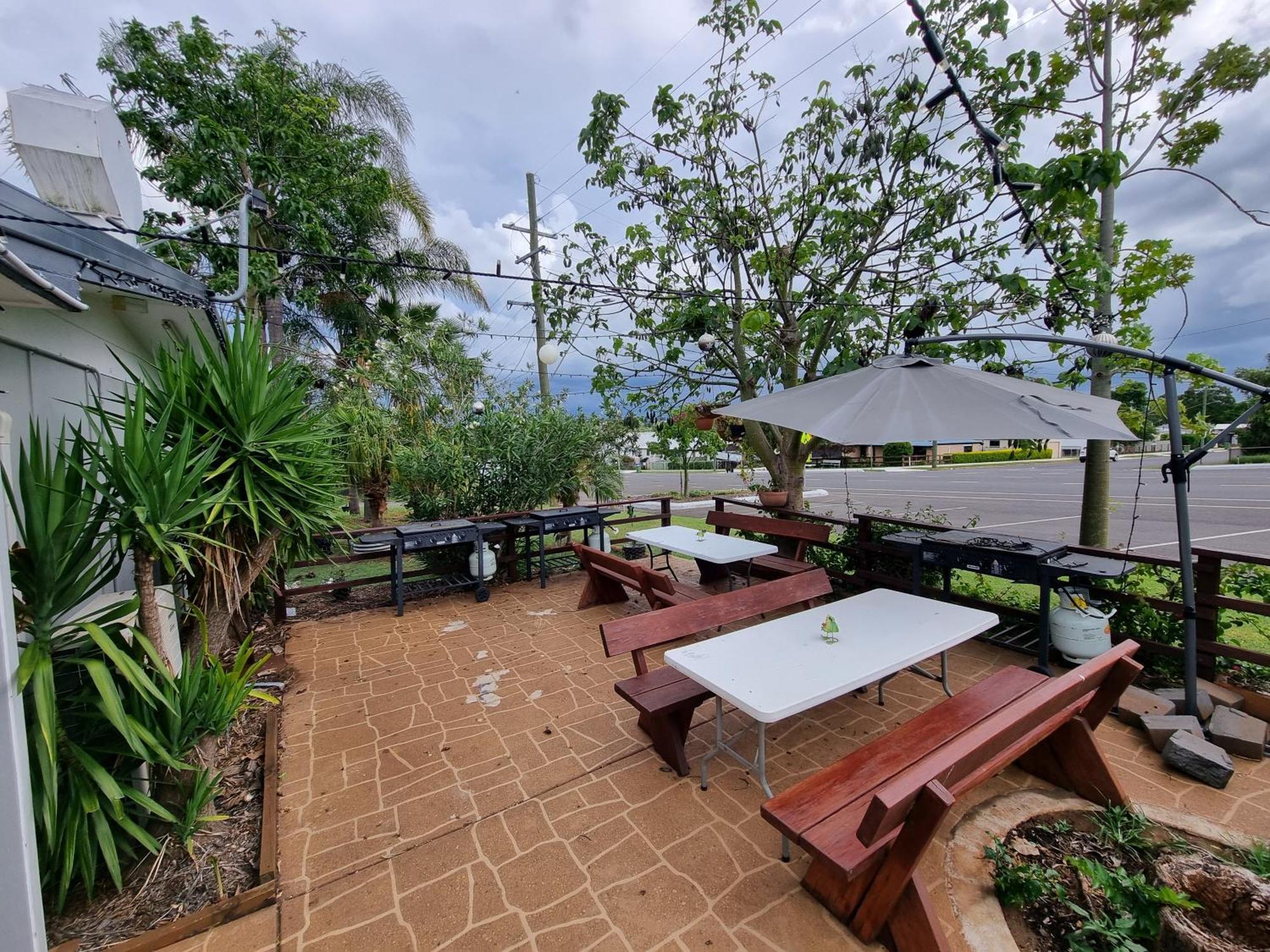 Y Motels Yarraman Εξωτερικό φωτογραφία